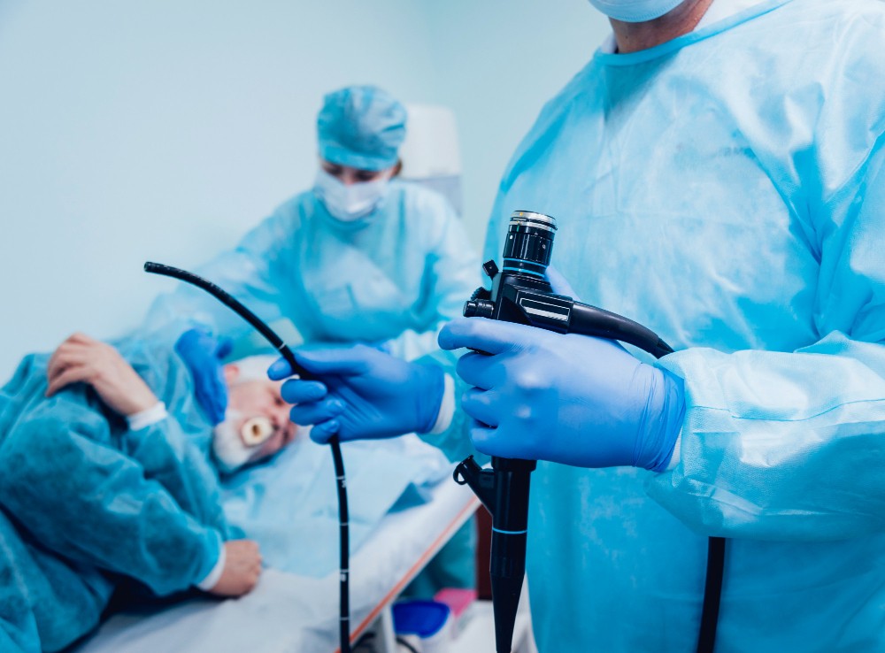Consulta com proctologista em clínica de Maringá